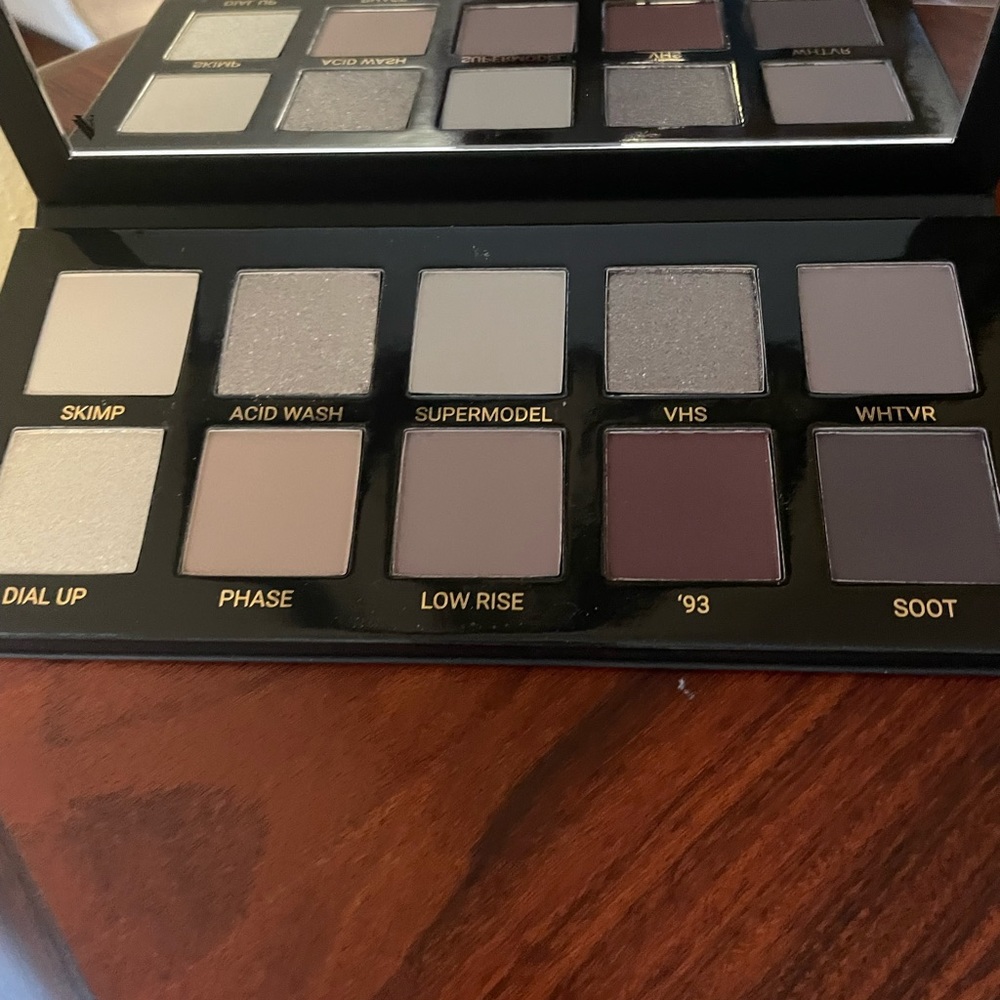 Vieve the Ninetease palette